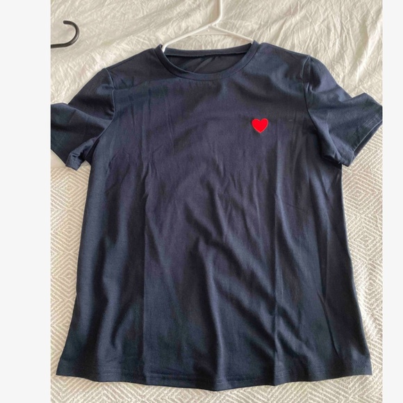 Navy Blue Crew Neck Tee Shirt Embroidered Red Heart - Picture 8 of 8